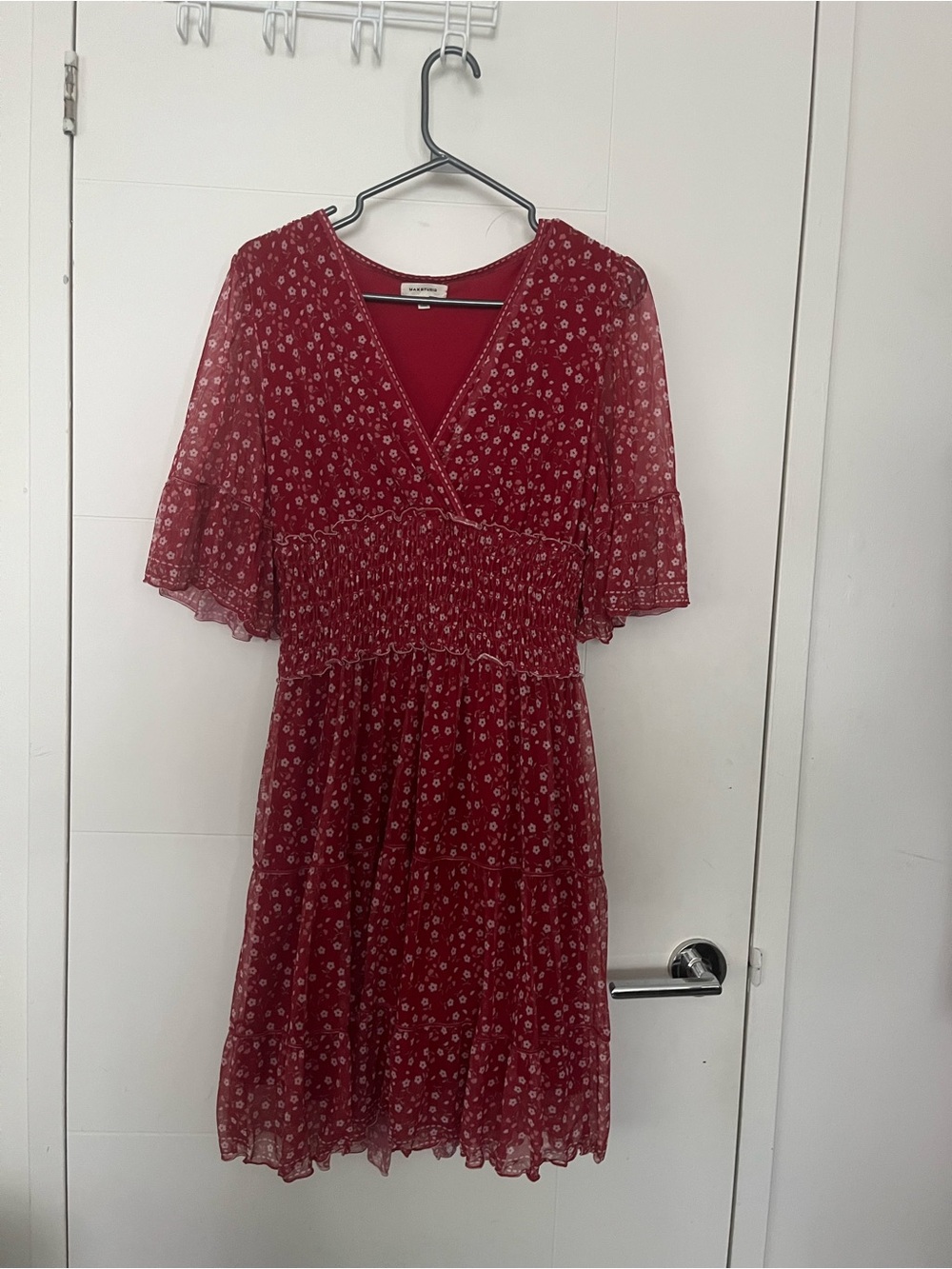 Max Studio Cute Red Floral Midi Dress